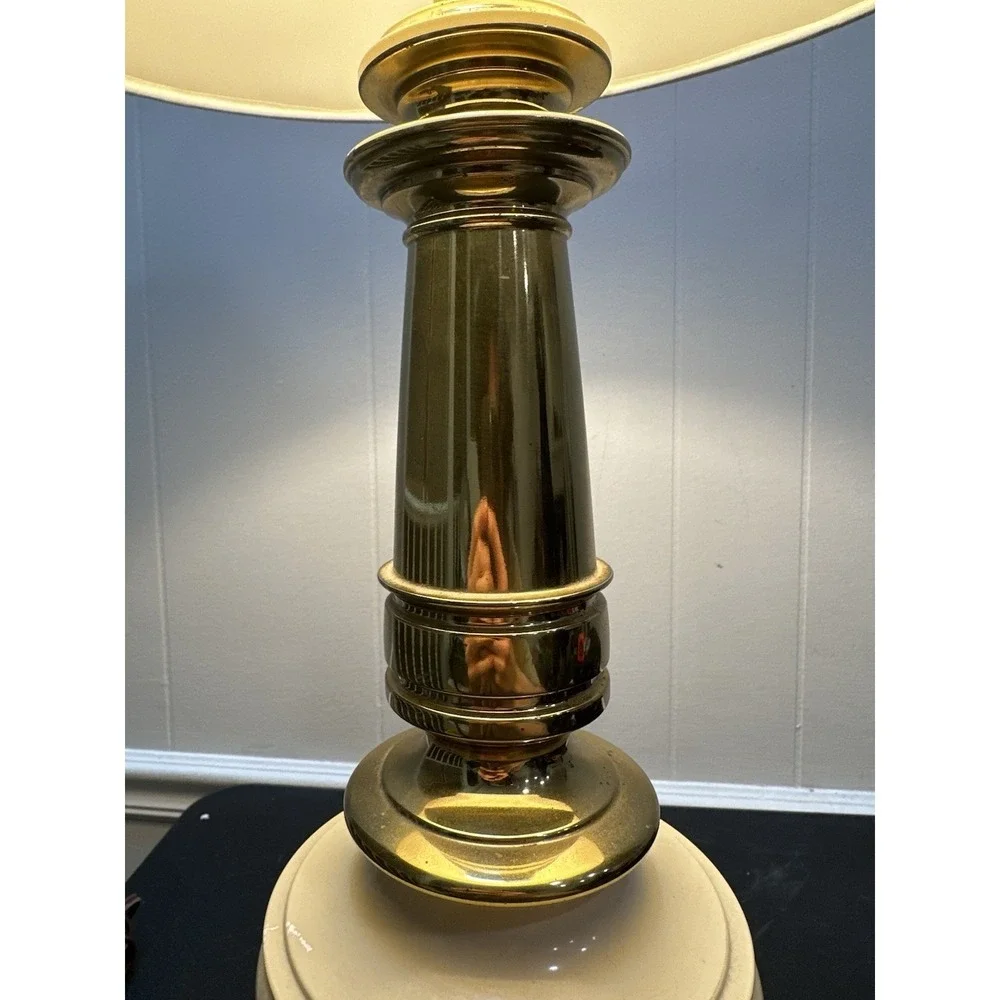 Vintage Brass Table Lamp Cream Enamel Accent Traditional Hollywood Regency‎ 31in